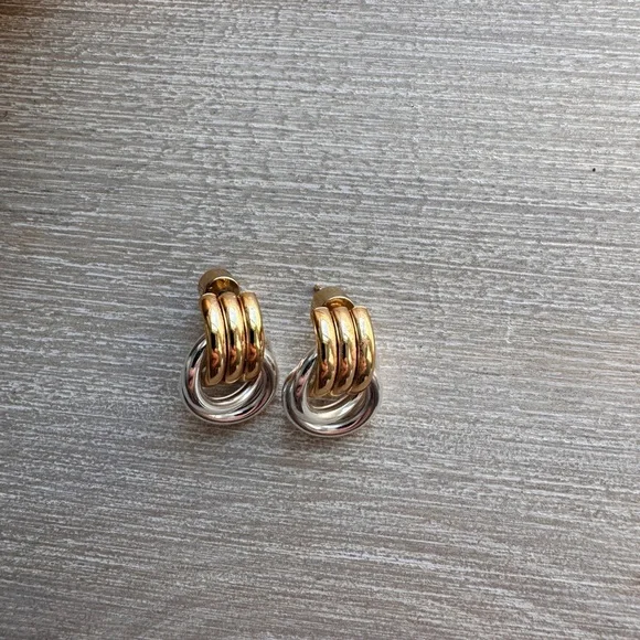 Heaven Mayhem Baby Knot Mixed Earrings - Picture 4 of 4